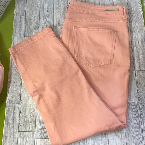 Pilcro and the Letterpress Denim - 💥BOGO💥 Anthropologie Pilcro and the Letterpress salmon pants. Size 31